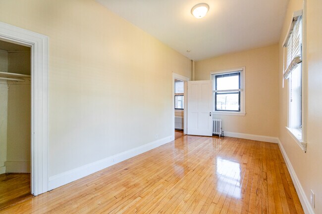 1470 Beacon St unit 34, Brookline, MA 02446 - photo 4
