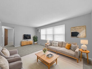 317 NE Trilein Dr, Ankeny, IA 50021