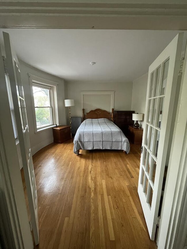 96 Winthrop Rd Unit 1, Brookline, MA 02445