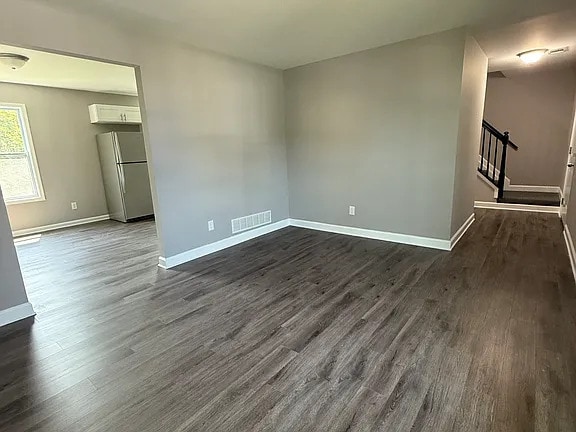 211 Sollers Point Rd, Dundalk, MD 21222 - photo 2