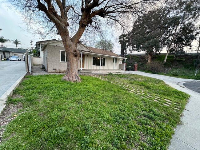 10830 Burnet Ave, Mission Hills, CA 91345 - photo 2