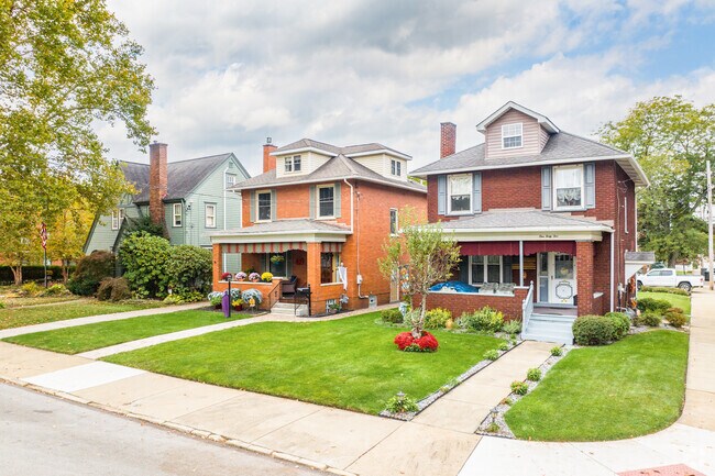 American Foursquare homes are one of the most common architectural styles found in Beaver.