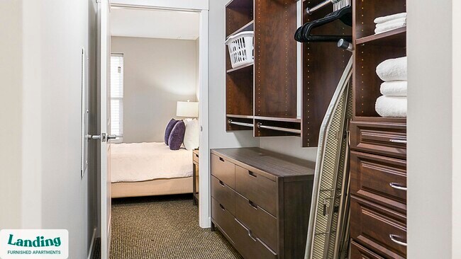 335 W 9th St unit 331, Indianapolis, IN 46202 - photo 6