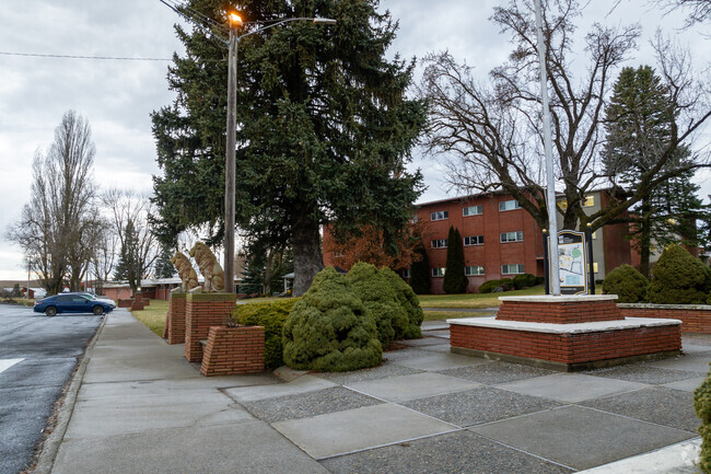 Upper Columbia Academy has lots of parking available to staff and families.