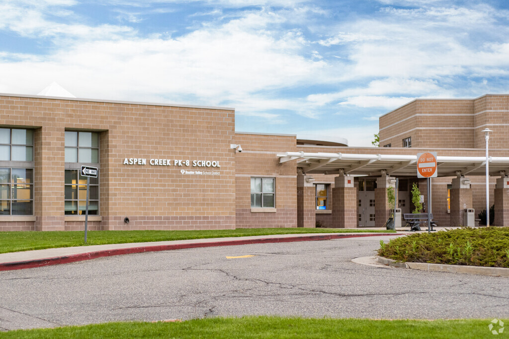 Aspen Creek PK-8 School in Lower Broomfield is a positive and diverse learning community that embraces and values each student’s individual strengths.