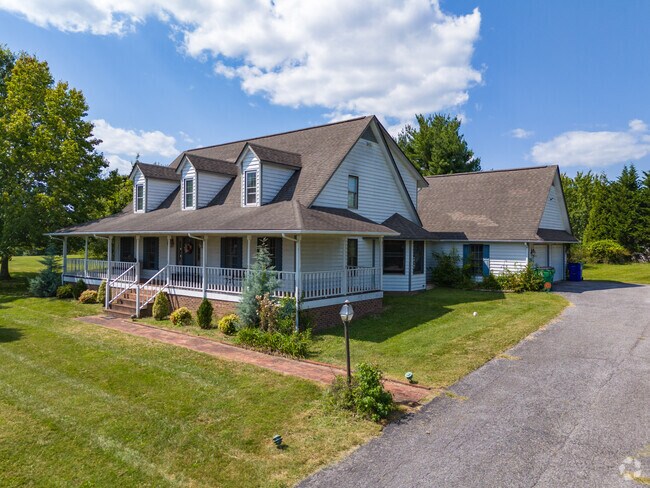 Farmview-Ramble is characterized by its well-maintained streets and green spaces.