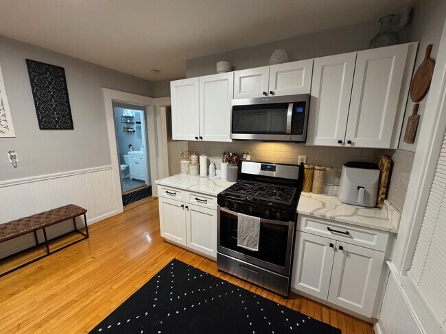 42 Raddin Grove Ave unit 3, Lynn, MA 01905 - photo 2