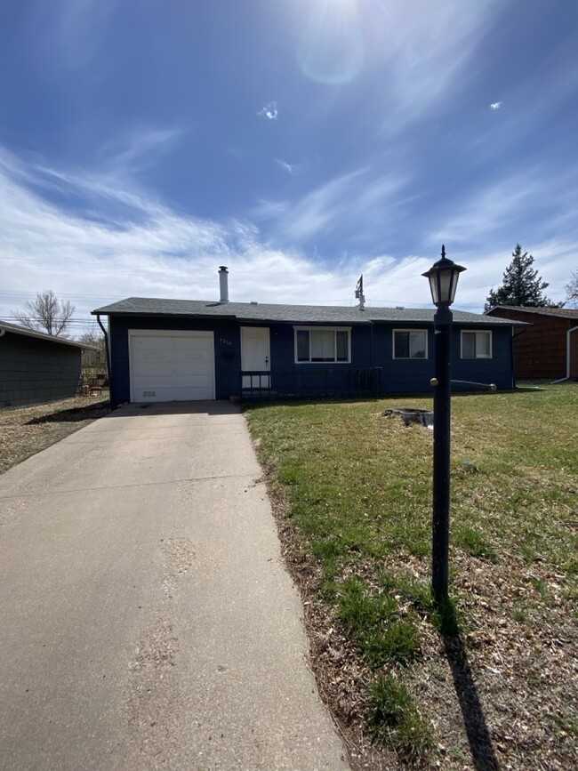 3210 W 12th Street Rd, Greeley, CO 80634