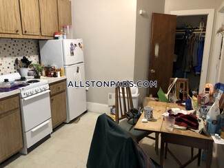 1079 Commonwealth Ave Unit 406, Boston, MA 02215