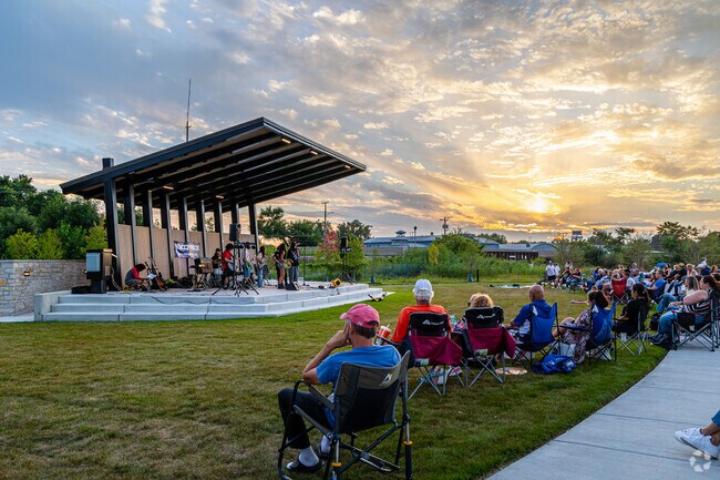 Fox Lake Friday Night Concert Series  draws an attendance from all over Lake County.