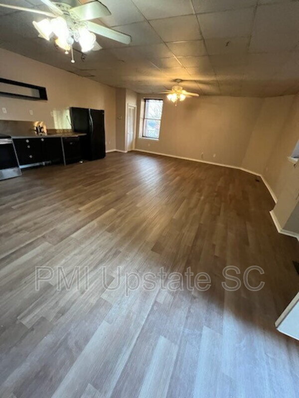 101 Silver St unit 201, Laurens, SC 29360 - photo 5