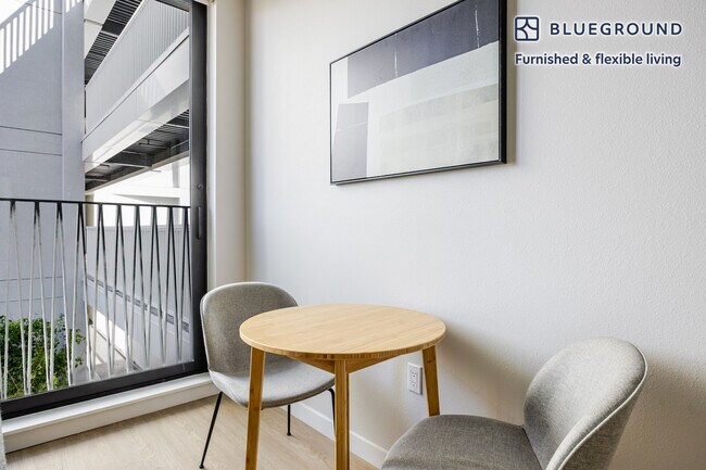 200 Mesnager St unit FL4-ID1244, Los Angeles, CA 90012 - photo 4