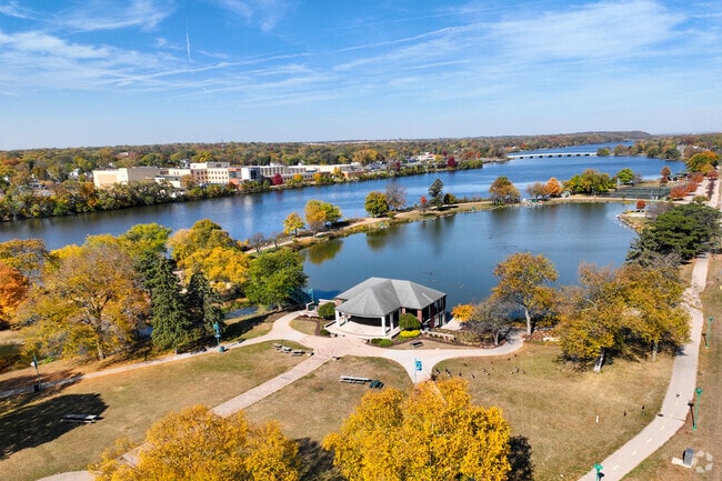 When viewed from above Riverside Park is stunningly beautiful.
