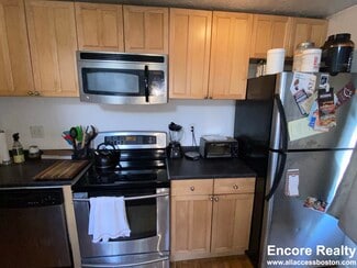 6 Shepard St, Boston, MA 02135