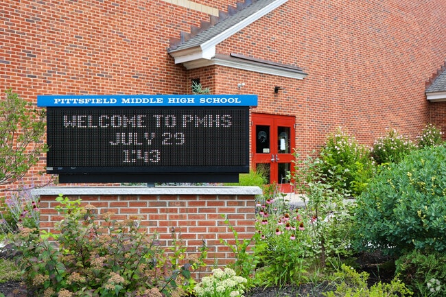 Pittsfield High School in Pittsfield serves grades 9-12.