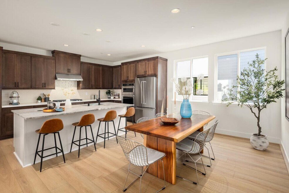 10824 120th Ln unit B, Kirkland, WA 98033 - photo 1