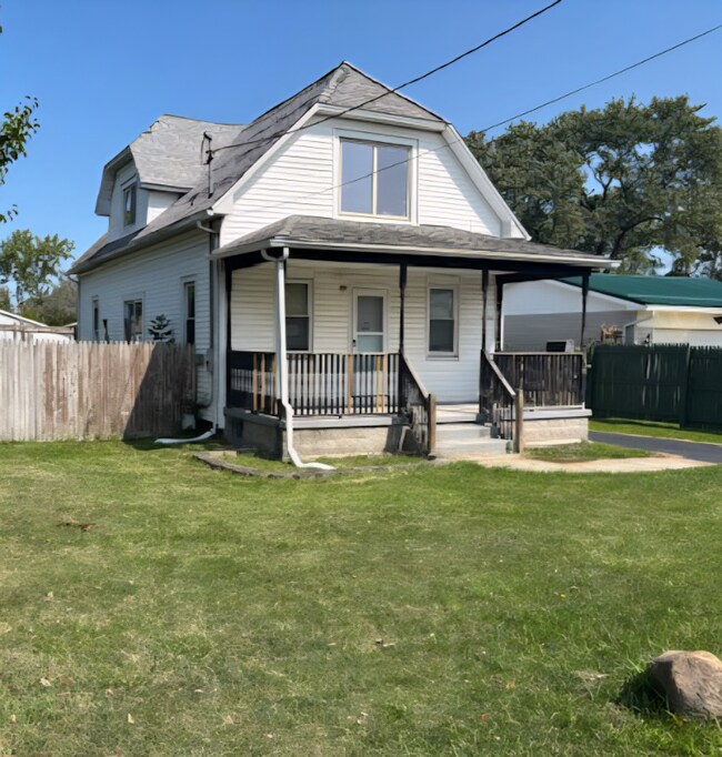 3006 Louisiana Ave, Niagara Falls, NY 14305