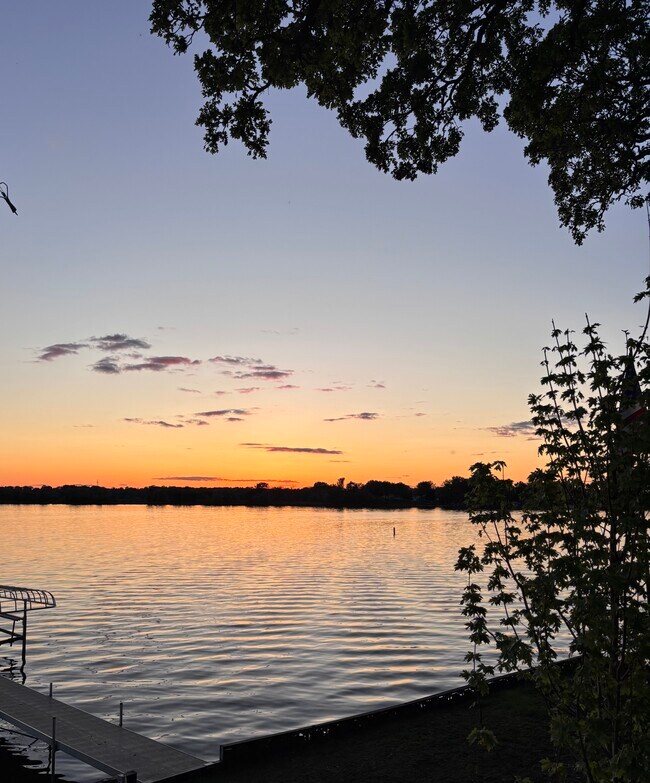 4 N Pistakee Lake Rd, Fox Lake, IL 60020 - photo 3