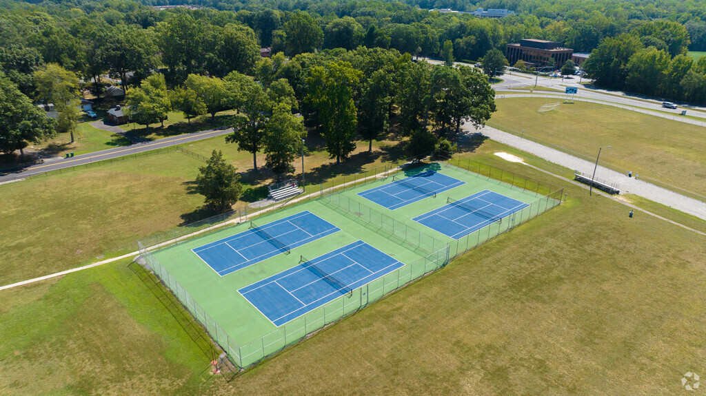 All Middle School Athletics are open to 4th - 6th graders. AM