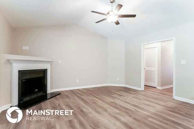 174 Fox Chase Ln, Smithfield, NC 27577 - photo 4