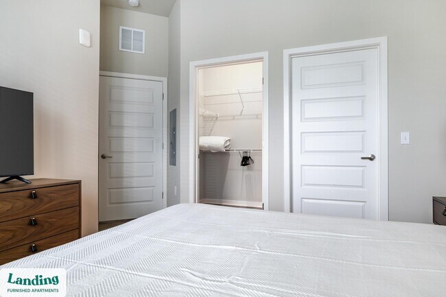 4902 Cosmos Cir unit 120, Wimauma, FL 33598 - photo 4