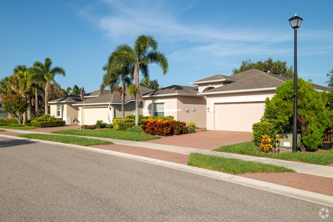 Pennington Place in Manasota features rows of new traditional homes with two-car garages.