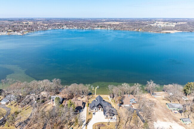 Many Salem Lakes residents enjoy a lake view, but commute to Chicago or Milwaukee for work.