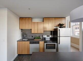 218 6th, Des Moines, IA 50309