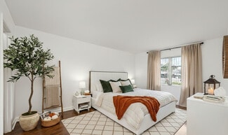 8140 SW 22nd St, North Lauderdale, FL 33068