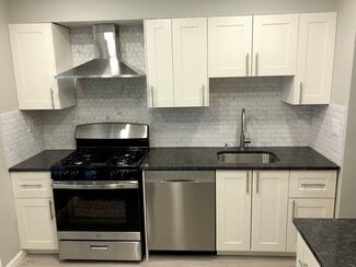 5743 Northfield Pkwy Unit 643, Troy, MI 48098