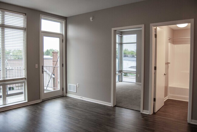 Eastown Flats, Grand Rapids, MI 49506 - photo 7