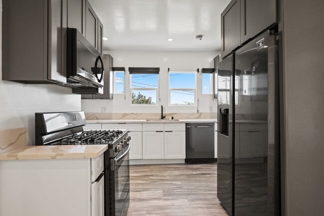 1023 Tremont St., Los Angeles, CA 90033 - photo 2