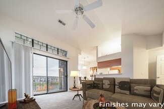 1700 W Coneflower Dr, Peoria, IL 61615