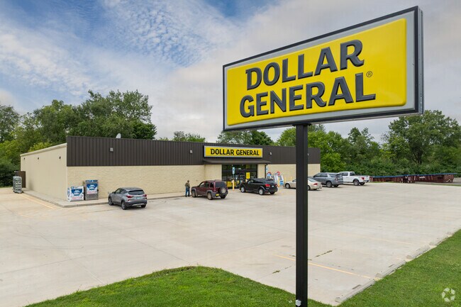 Dollar General stocks essentials for Sheridan locals.
