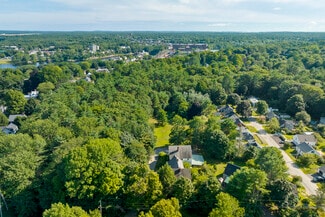 4 Wilson St Unit 3, Topsham, ME 04086