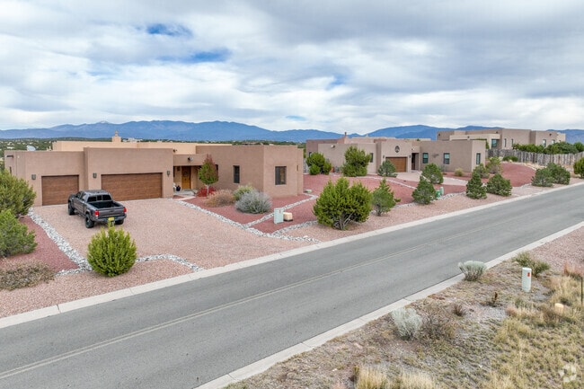 Roads are well paved in Tres Arroyos along with beautifully maintained yards and homes.
