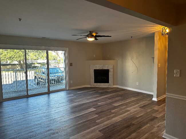 2229 Lesner Crescent unit 101, Virginia Beach, VA 23451 - photo 2