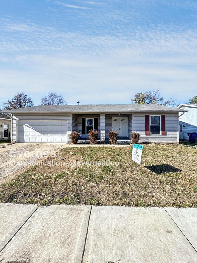 2961 Atlantic Park Ave, Florissant, MO 63031