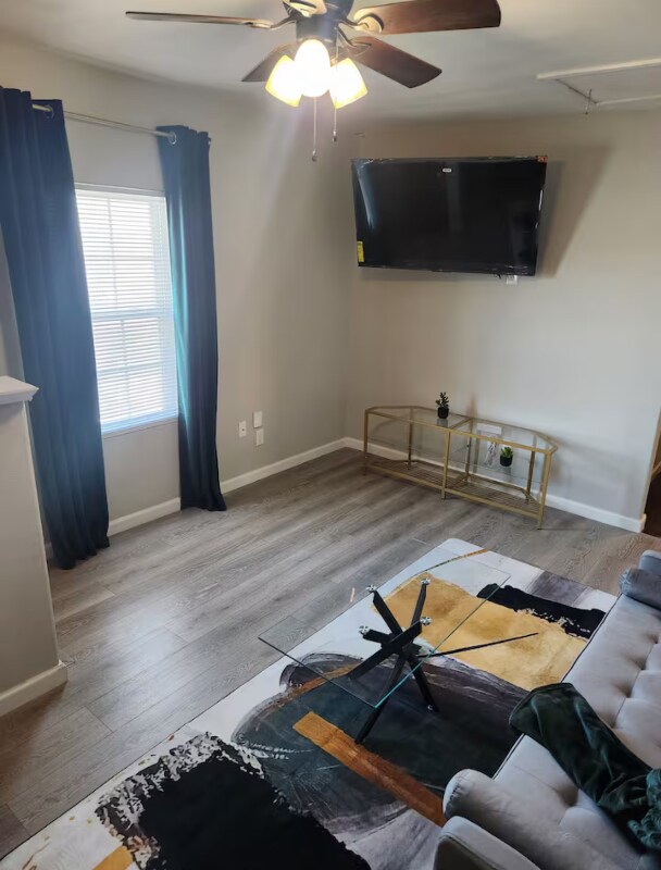 1334 W Ridgewood Ct, San Antonio, TX 78201 - photo 7