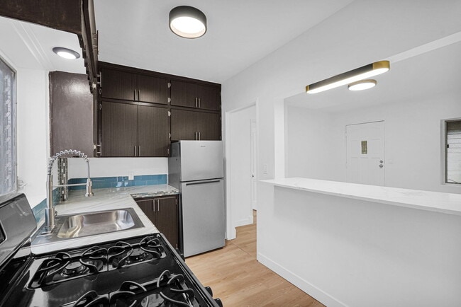 749 NE 122nd St unit 4, North Miami, FL 33161 - photo 4