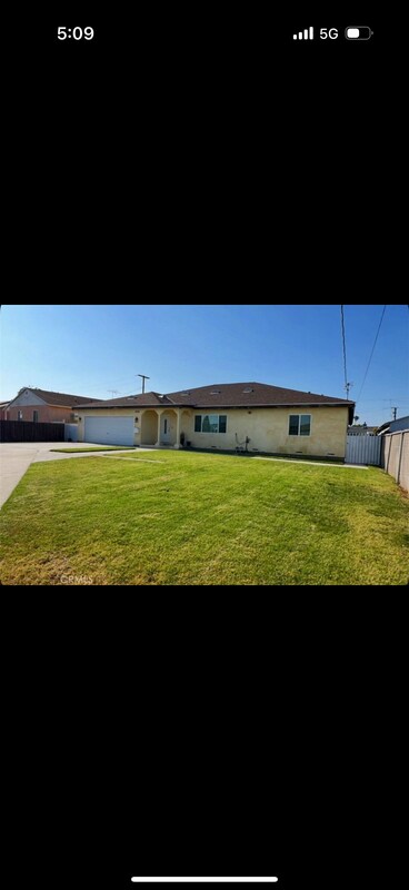1019 W Arbutus St, Compton, CA 90220