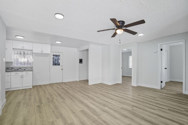 4710 St Elmo Dr unit 4714, Los Angeles, CA 90019 - photo 5