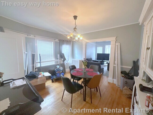 281 Alewife Brook Pkwy unit 2, Somerville, MA 02144 - photo 2