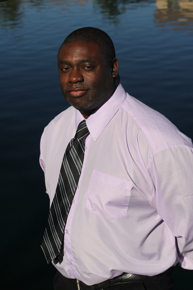Agent Photo