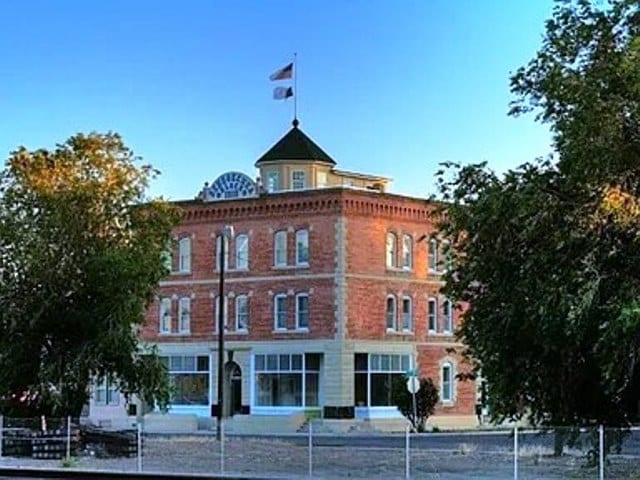 195 N 2nd W unit 2 A, Mountain Home, ID 83647 - photo 1