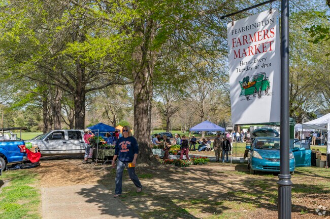 The Preserve at Jordan Lake residents can enjoy local food and goods during the weekly Fearrington Farmer's Market.