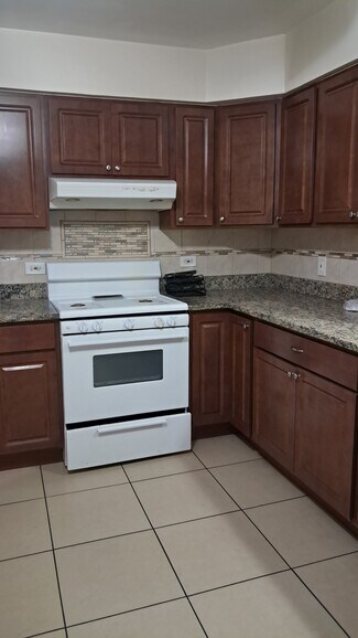 6235 W Diversey Ave Unit 2, Chicago, IL 60639