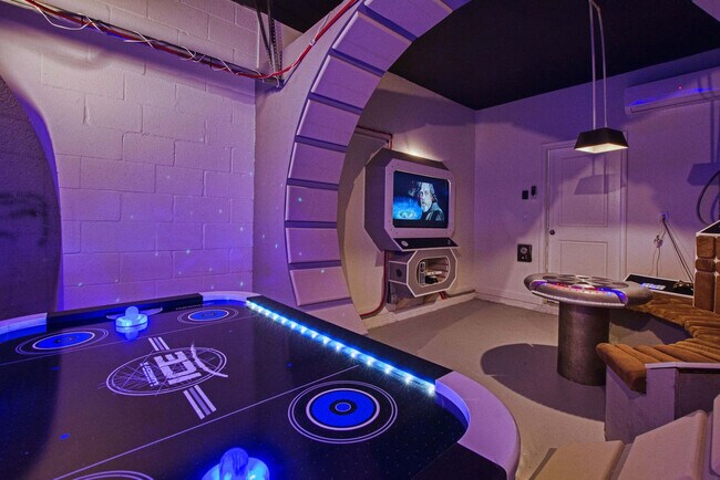 4831 Kings Castle Cir unit ID1280908P, Kissimmee, FL 34746 - photo 4