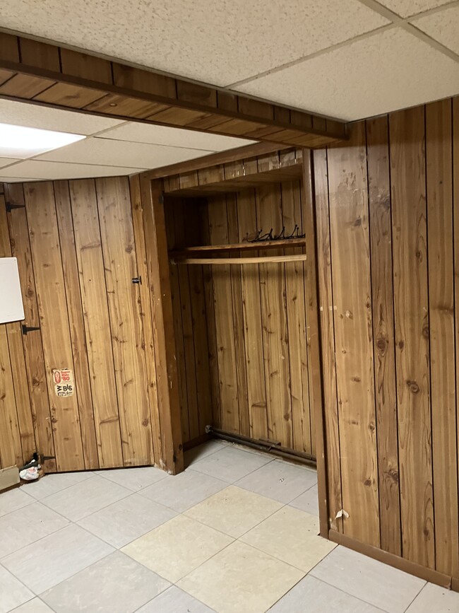 13511 231st St unit Basement, Springfield Gardens, NY 11413 - photo 4