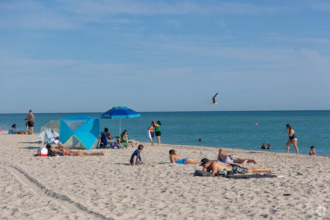 Isle of Normandy residents enjoy the proximity to the beaches.